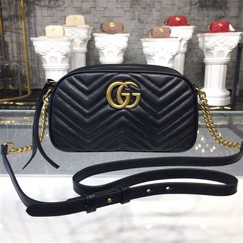 bolsa da gucci preta pequena|Gucci .